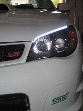 LED лентови фарове Subaru Impreza