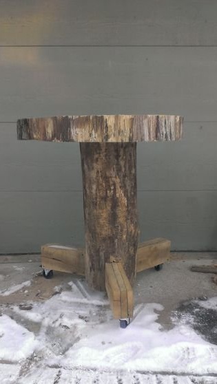 Направи си дървена маса на колела