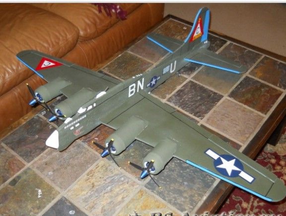 Как да си направим четиримоторен модел на самолет (самолет)